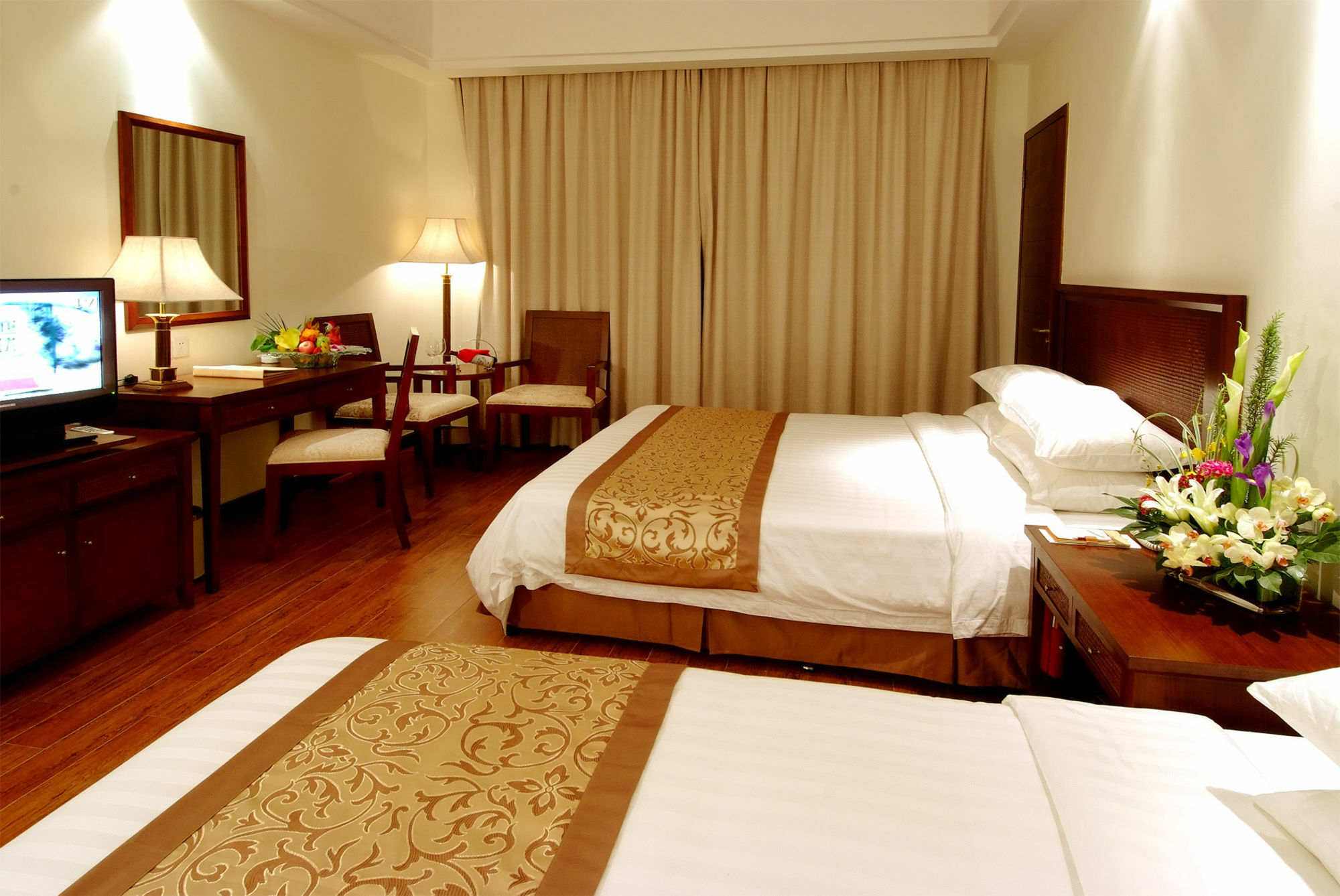Jinjiang Baohong Hotel Annex Building Санья Экстерьер фото